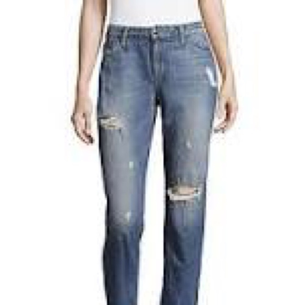 Joe’s Distressed cropped jeans size 27
